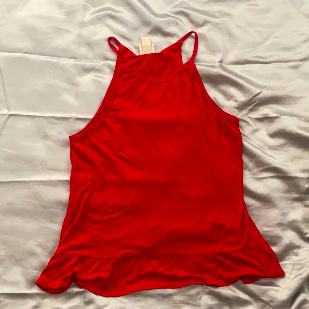 size small soft red tank top